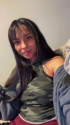Alekzonderia Flores
